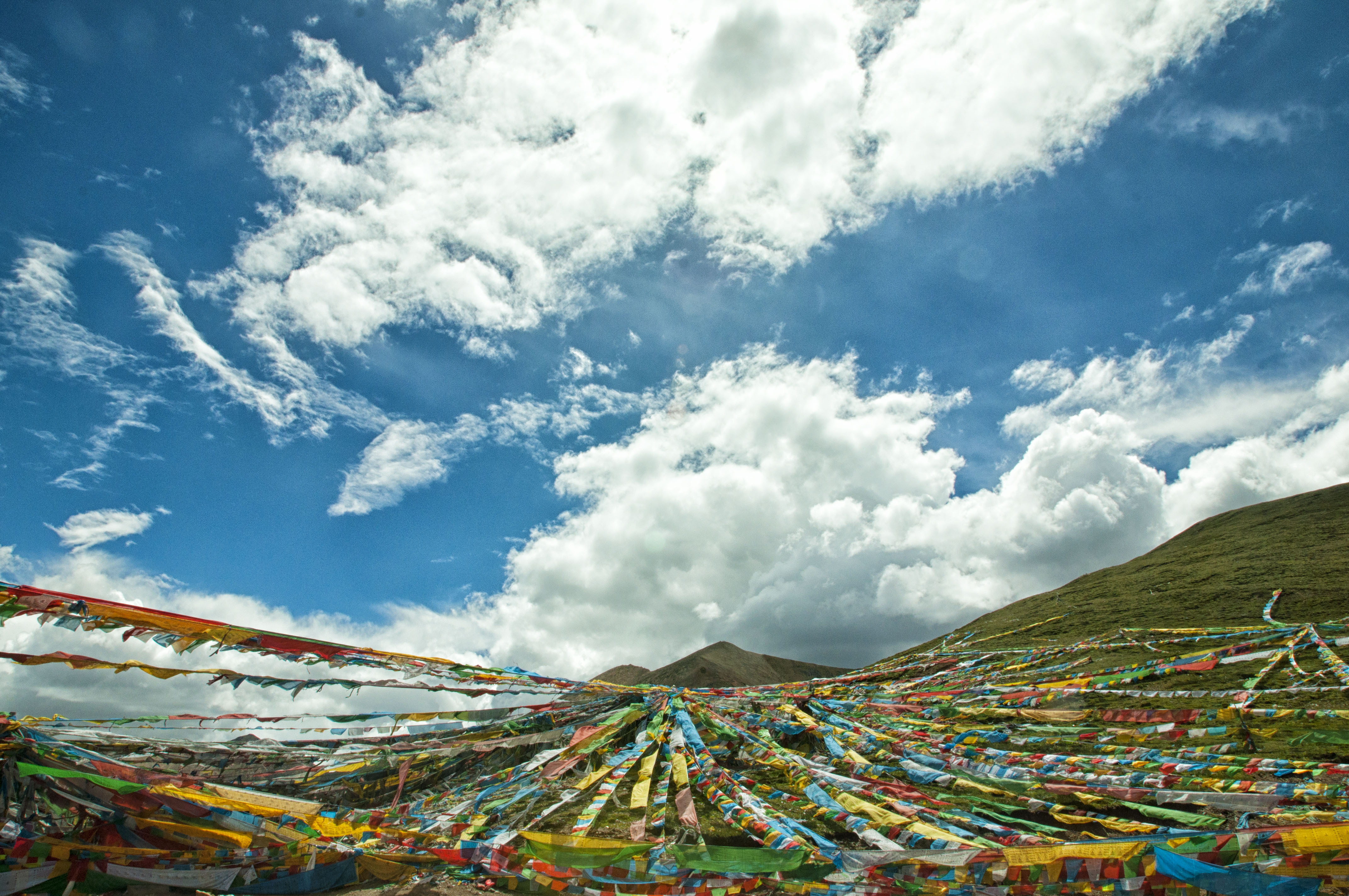 东达拉山经幡