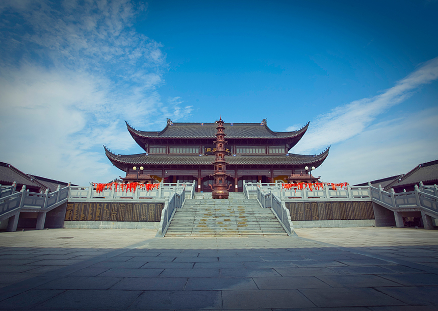 金湖大佛寺