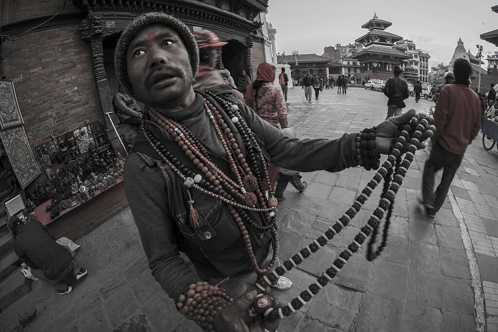 《杜巴广场上的尼泊尔小贩》